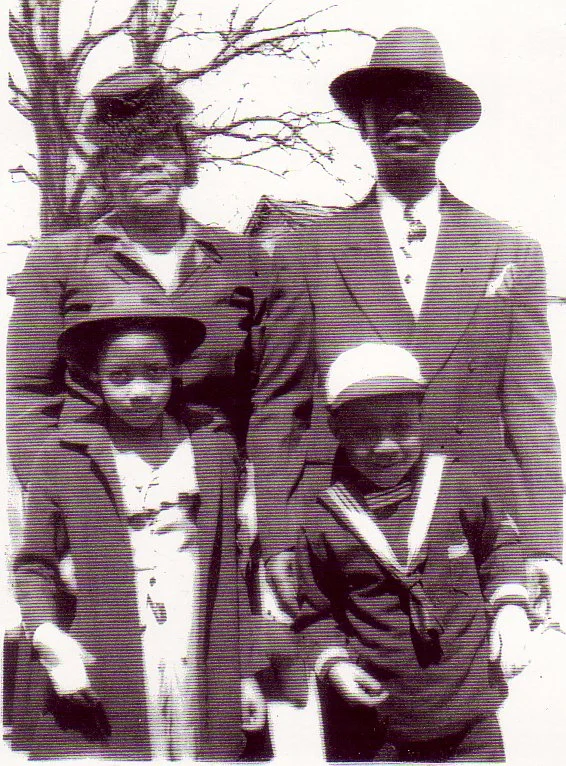 elizabeth pendleton, samuel, bernice & harold pho02409.jpg