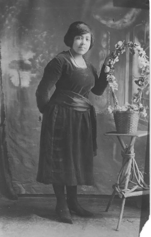 lessie brooks pho02455-2.jpg