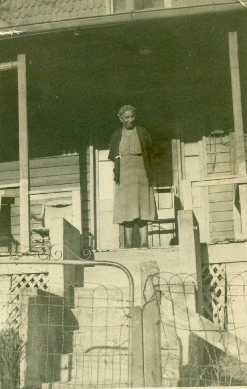 minnie douglas pho02709.jpg