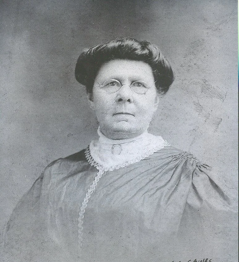 julia gaines pho00257-2.jpg