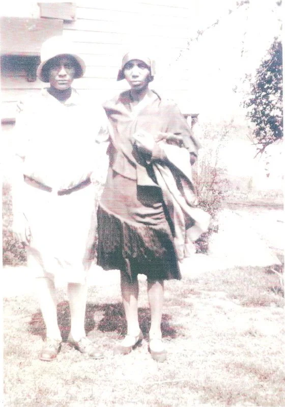 polly and margaret lambert pho03520.jpg