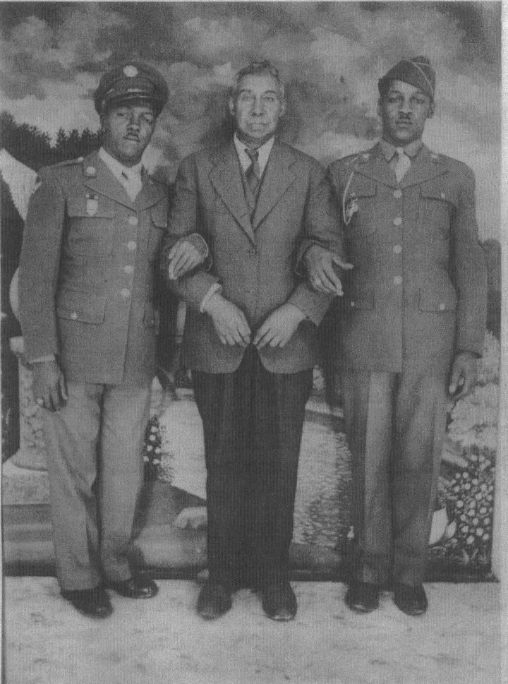 Rayford, Beverly & Rossell Stonewall Jackson2000pho0039.jpg