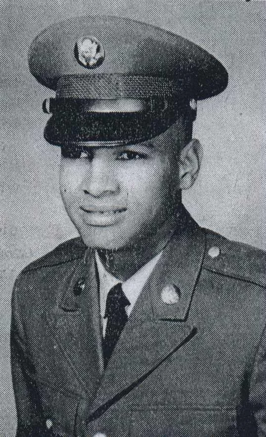 Robert L. Dadearch00101.jpg