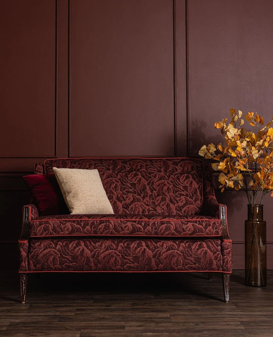 The devil is in the details&hellip; ➡️⁠
⁠
Meet Daylily -  A swoon-worthy colorway where floral steals the show with rich visuals and performance that lasts. Soft. Striking. Anything but ordinary. Amluminous warp and plush chenille weft that catches t