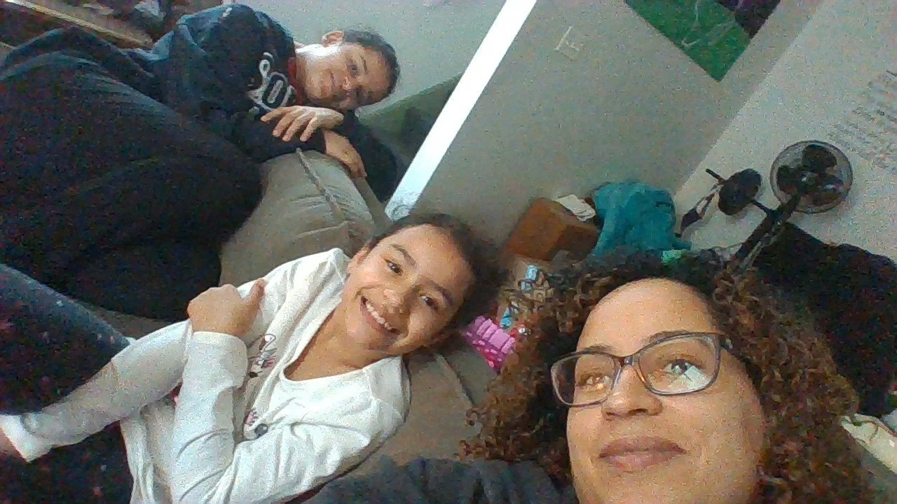 My daughter is a big fuckin idiot and I miss her so much