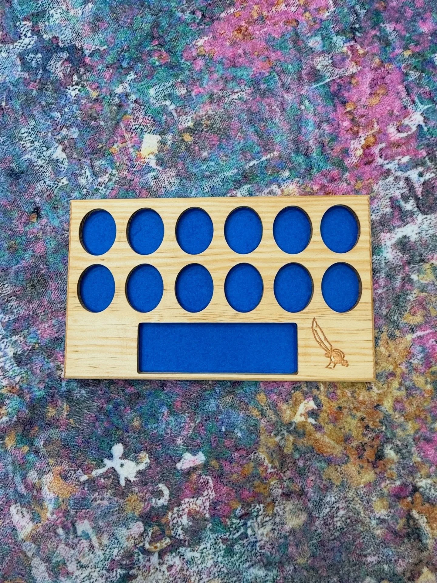 No two bead and sequin boards are alike, and that&rsquo;s kind of the magic of handmade ✨

I love seeing how each piece of wood takes the stain differently. Every board has its own little personality, from light and natural to dark and dramatic.

And