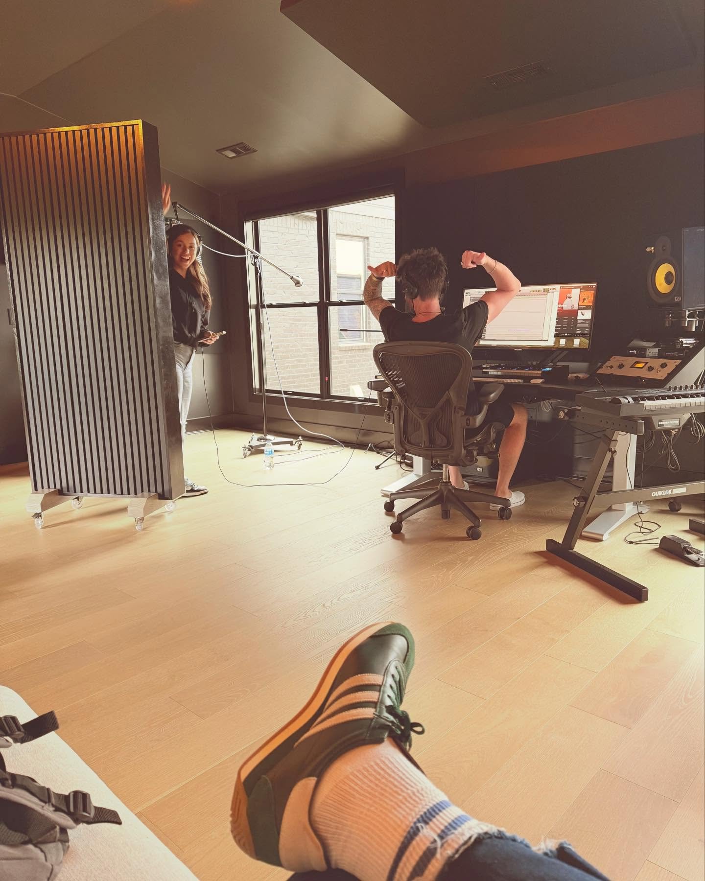 Had a great day writing with my friend @meganwoodsmusic and @colbywedge . This girl can SING!  Hope you all get to hear this one sooner than later 🙏