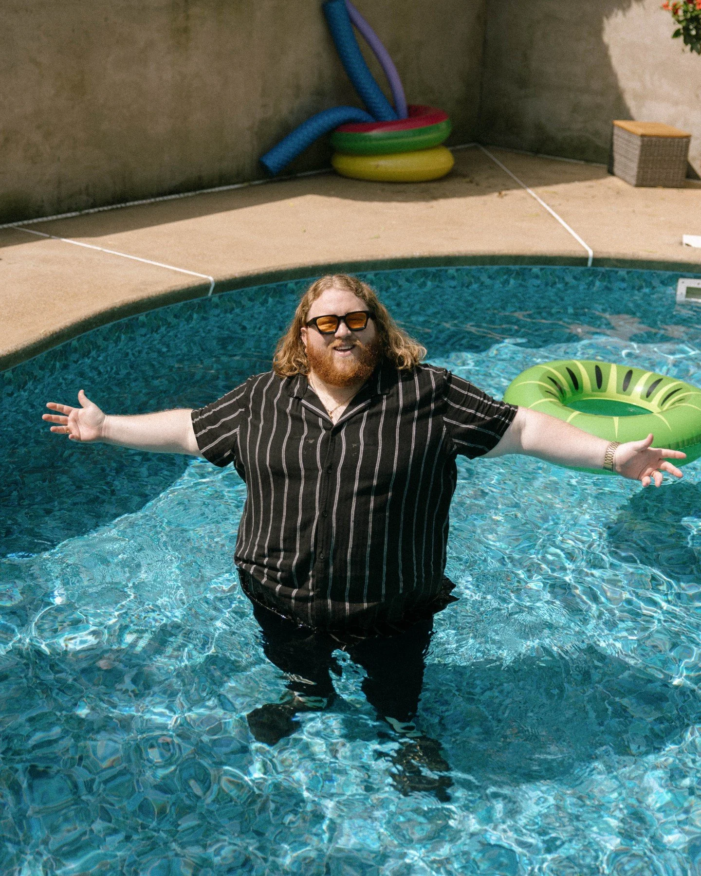 Behind the scenes of &quot;Always Summertime&quot; ☀️🕶️

Go listen to it today on all platforms (link in profile)