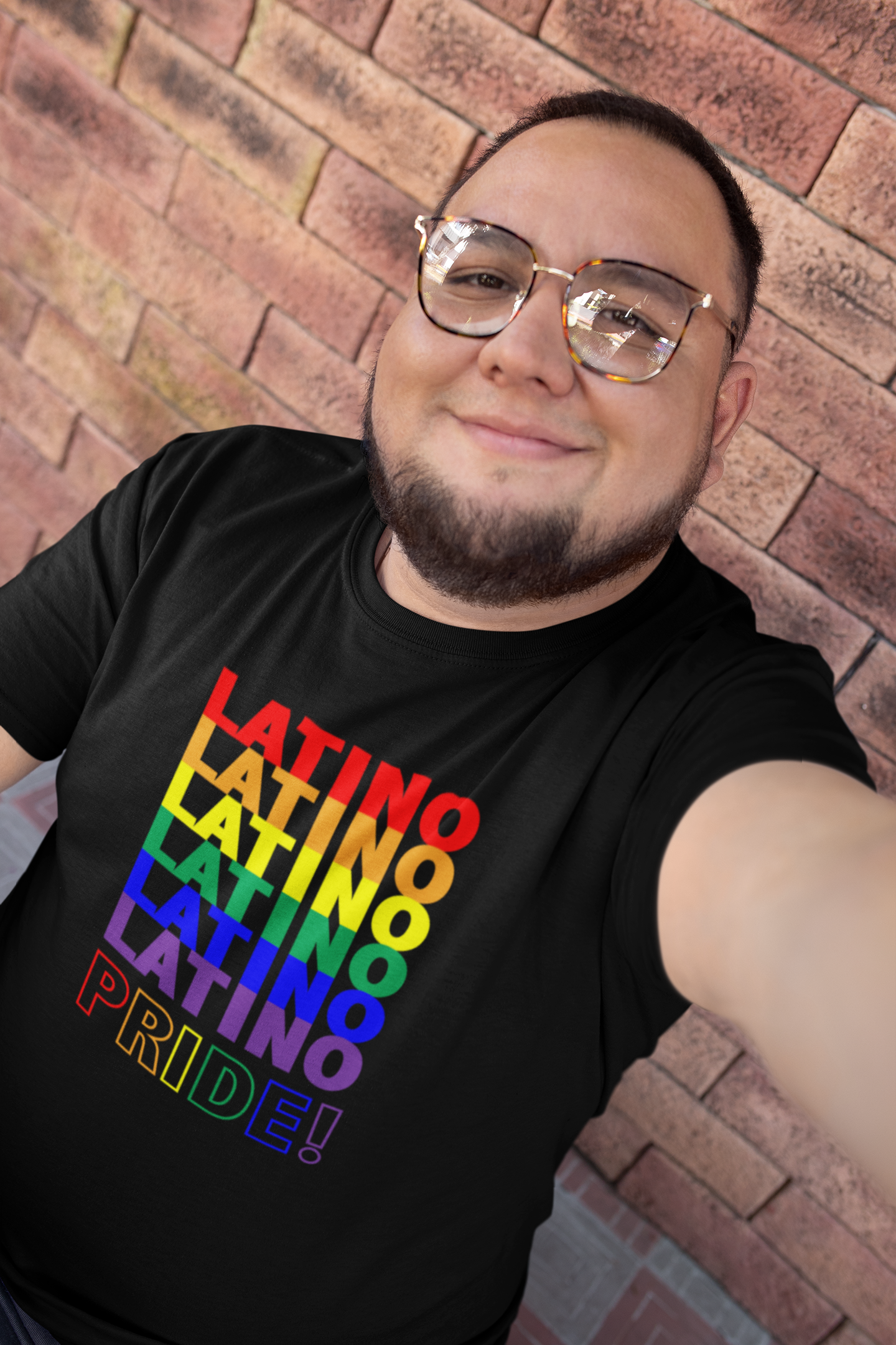 t-shirt-mockup-of-a-happy-customer-with-retro-glasses-taking-a-selfie-26193.png