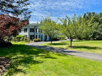 6601 NE New Brooklyn Rd, Bainbridge Island | $1,770,000