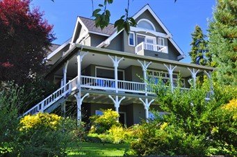 10034 NE Knight Rd, Bainbridge Island | $875,000