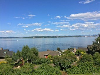 11674 NE Yeomalt Point Dr, Bainbridge Island | $869,000