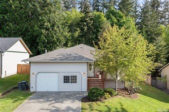 1360 NE Gilmax Ln, Poulsbo | $478,000