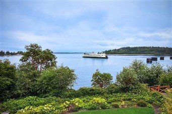 1047 Winslow Wy E, Bainbridge Island | $1,600,000