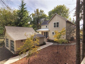 1517 Summerfield Ln NE, Bainbridge Island | $949,000