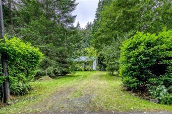 12335 Kallgren Rd NE, Bainbridge Island | $495,000