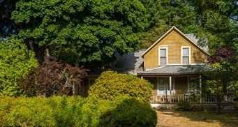 750 Madison Ave N, Bainbridge Island | $399,000