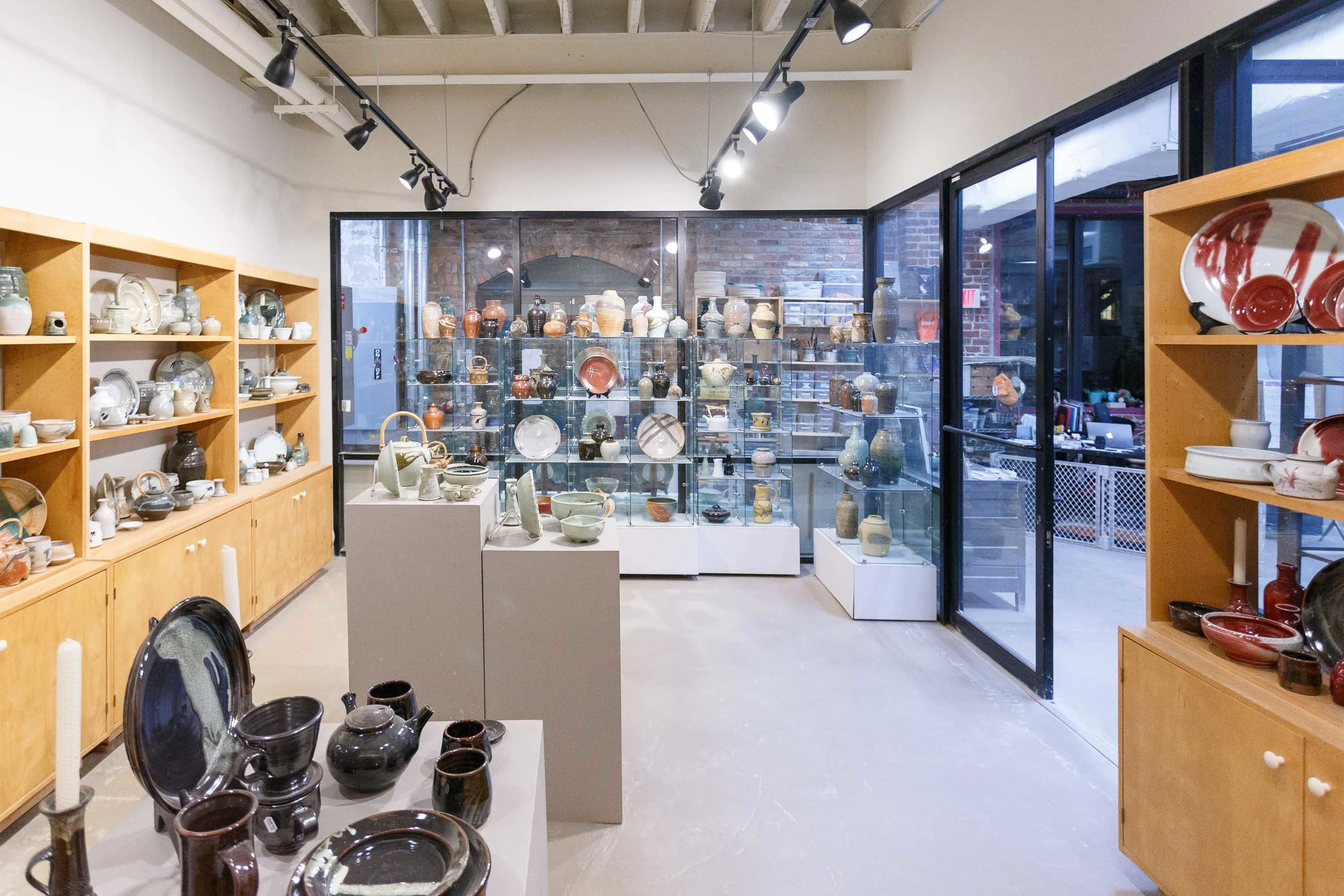 Gallery — Hinckley Pottery