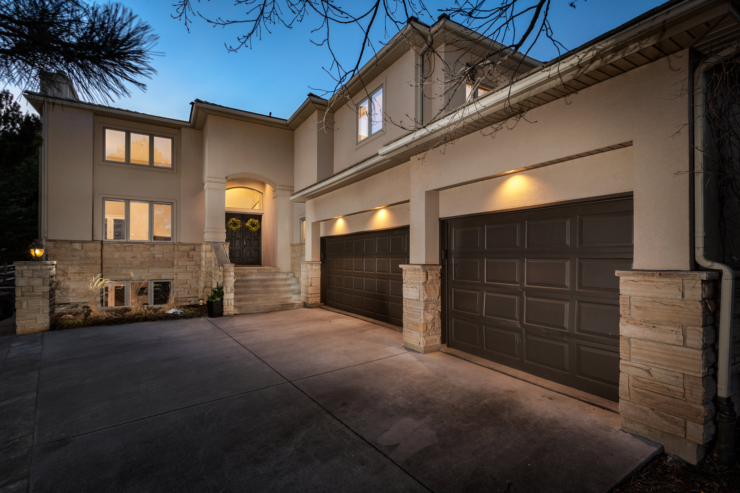 4866-4th-Evening-Exterior-1.jpg