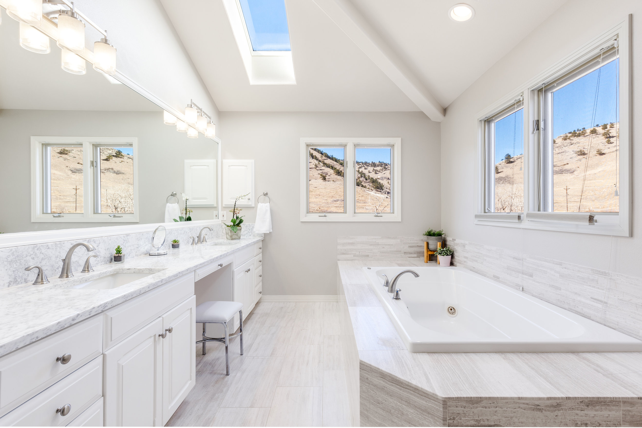 4866-4th-Interior-24.jpg