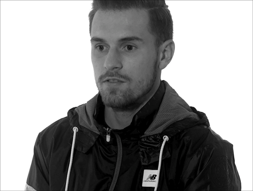 Players_Interview_Video_01_1080P_03_(OUTLINED).gif