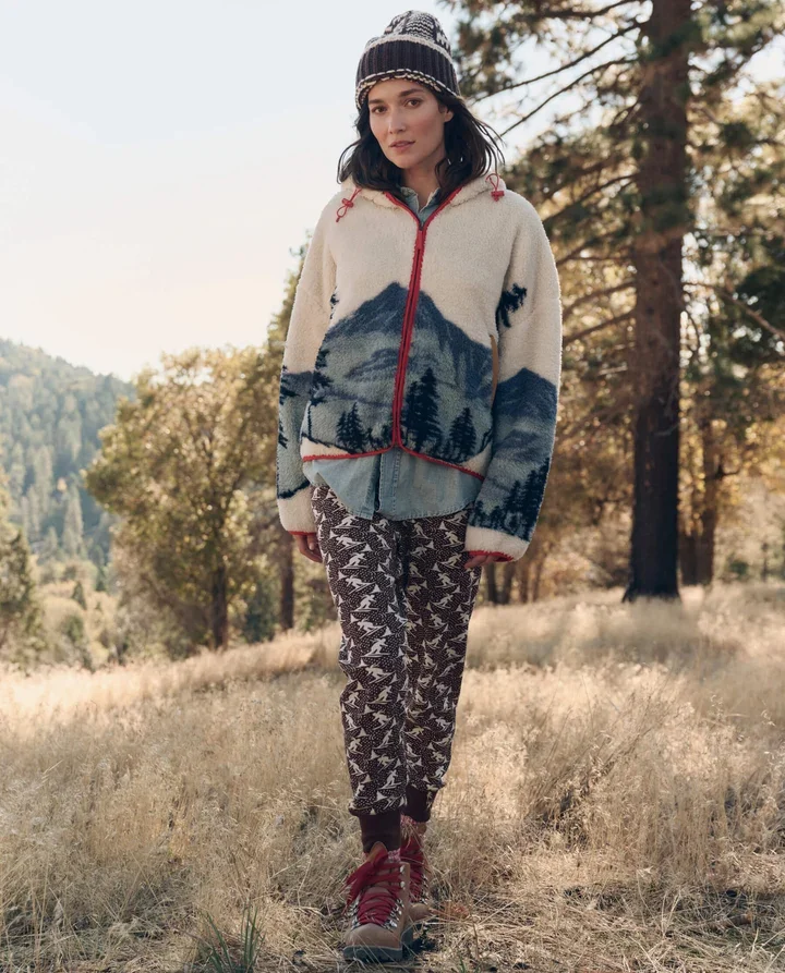 THE-GREAT-LOOK-9-THE-PLUSH-HORIZON-FULL-ZIP-SNOWCAP-VIEW-LANDSCAPE-THE-UNION-LONG-JOHN-UMBER-2419_720x.webp