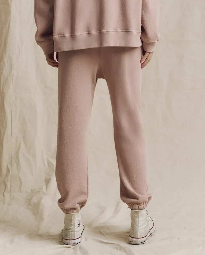 THE-GREAT-LOOK-1-THE-SLOUCH-SWEATSHIRT-BALLET-PINK-THE-STADIUM-SWEATPANT-BALLET-PINK-01021_720x.webp