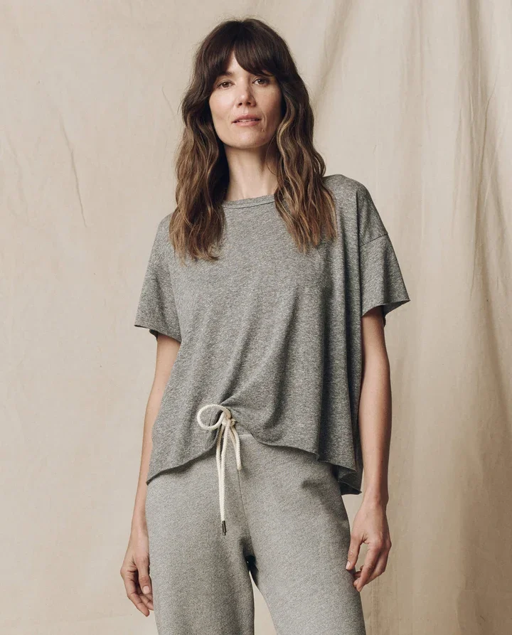 THE-GREAT-LOOK-36-THE-CROP-TEE-HEATHER-GREY-THE-WIDE-LEG-CROPPED-SWEATPANT-VARSITY-GREY_-1825copy_720x.webp (Copy)