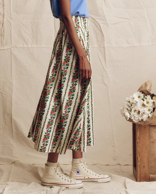 THE-GREAT-LOOK-130-THE-CASHMERE-PULLOVER-VEST-SOFT-BLUE-THE-REGENCY-SKIRT-TAPESTRY-FLORAL-48171_540x.webp (Copy)