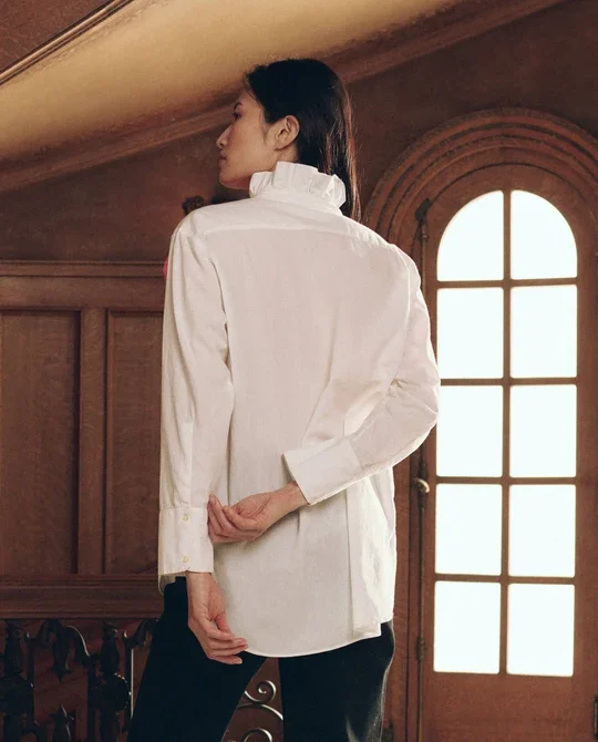 THE-GREAT-LOOK-37-THE-RUFFLE-NECK-SHIRT-WHITE-THE-WAYNE-JEAN-BLACK-THE-PLEATED-SCARF-GOLD-SHIMMER-1542_540x.webp (Copy)