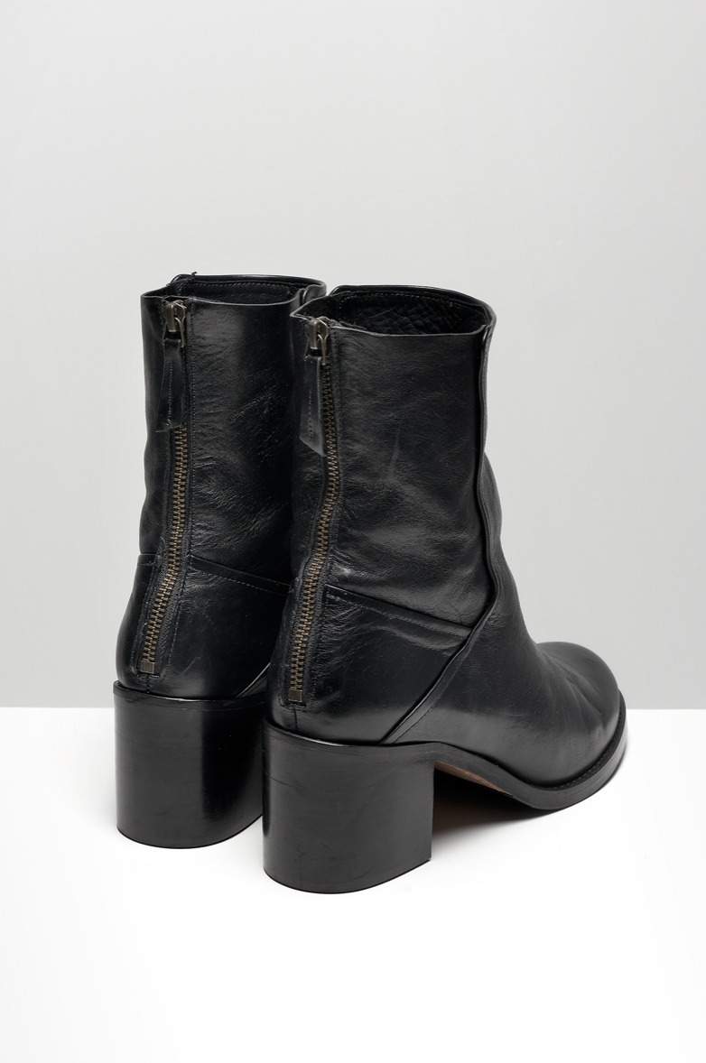SUUKIE BOOTS — p.45