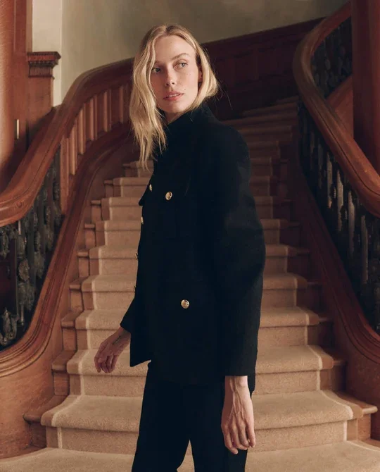 THE-GREAT-LOOK30-THE-MILITARY-BLAZER-BLACKTHE-WAIST-COAT-BUTTON-UP-WHITE-THE-SMITH-HIGH-RISE-SLIM-BELL-JEAN-BLACK-3618_1_540x.webp