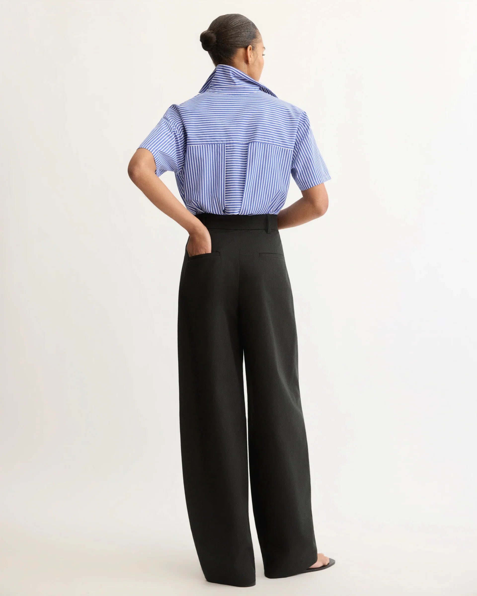 1030_Clark_Blue-Stripe_3010_Horatio_Black-3.webp (Copy)