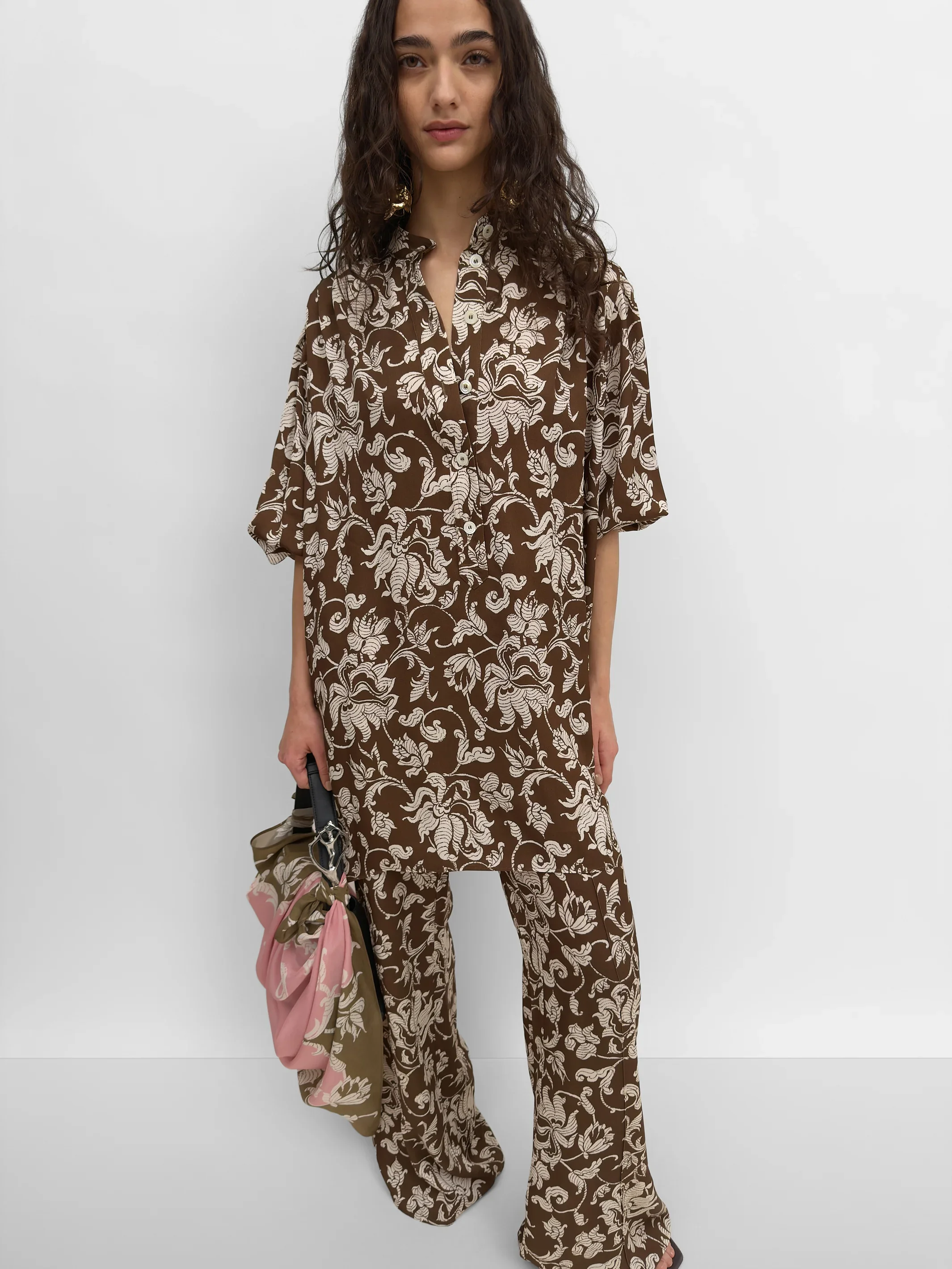 RodebjerLucaFrenchLily_BrownCream_D1_8.webp (Copy)