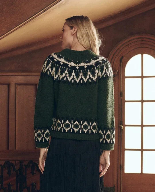 THE-GREAT-LOOK4-THE-ARCTIC-FAIRISLE-PULLOVER-WINTER-PINE-THE-FRINGE-SKIRT-BLACK-THE-WRAP-SCARF-GOLD-SHIMMER-THE-BANDANA-SLIDER-SHINY-GOLD-2018_540x.webp