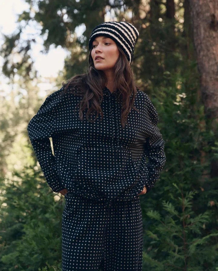 THE-GREAT-LOOK-14-THE-CAMPFIRE-HOODIE-BLACK-DOT-THE-CAMPFIRE-SWEATPANT-BLACK-DOT-0386_720x.webp