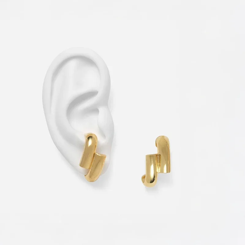 lady-grey-shift-earrings-gold-new.webp (Copy)