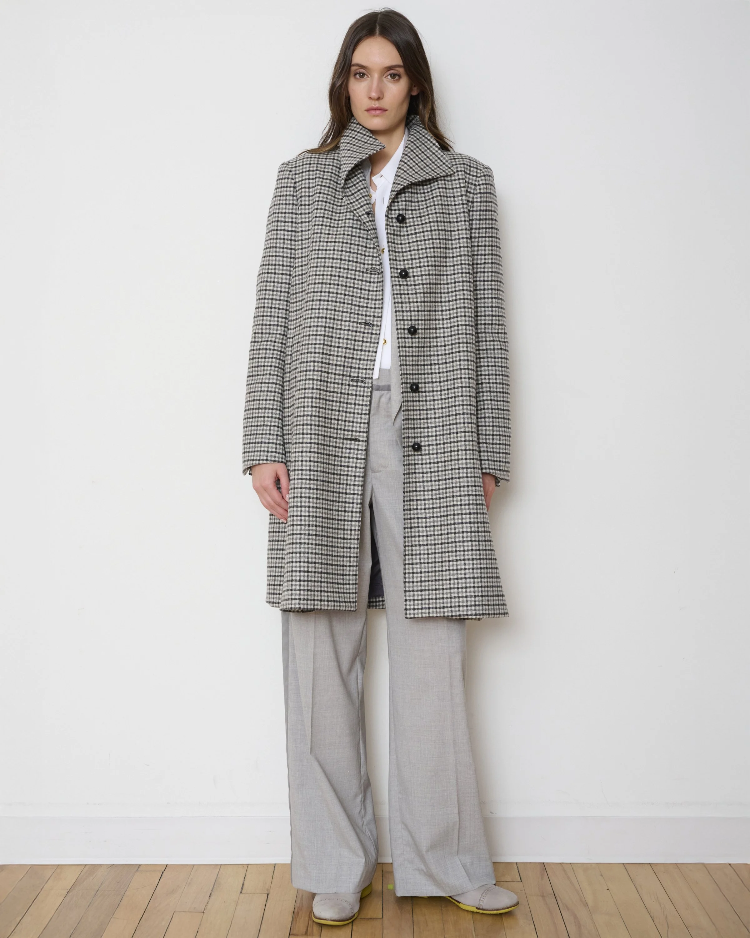 RCT0268-THE-GATSBY-COAT-062_GREY-CHECK_LIFESTYLE-1.jpg