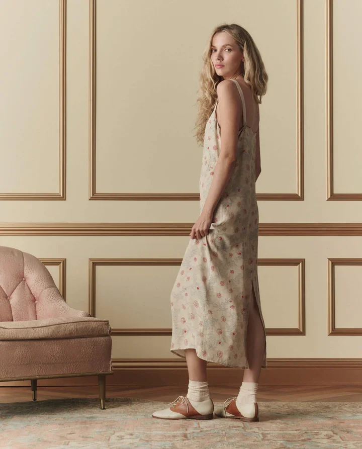 THE-GREAT-LOOK-17-THE-SUNROOM-SLIP-DRESS-CHAMPAGNE-SCATTERED-BLOOM-1722_720x.webp (Copy)