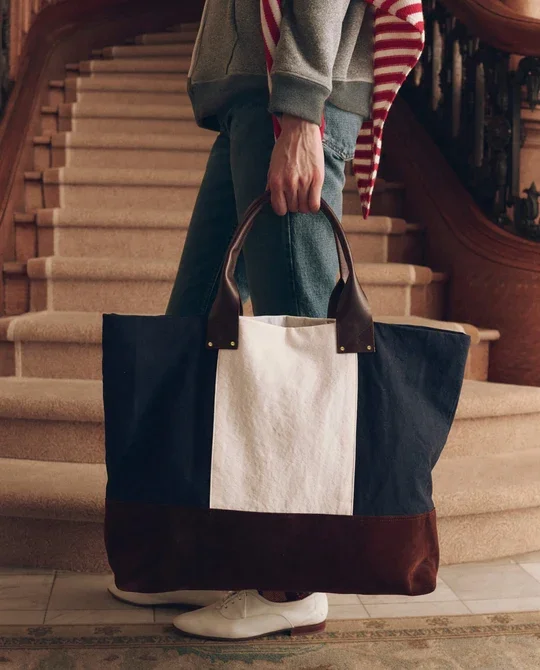 THE-GREAT-BAG-3-THE-STRIPED-TOTE-NAVY-AND-OFFWHITE-3921_540x.webp (Copy)