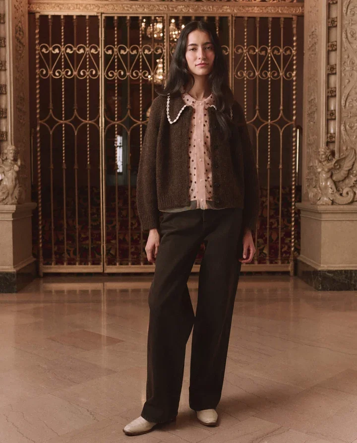 THE-GREAT-LOOK-3-THE-CROCHET-COLLAR-CARDIGAN-CHOCOLATE-BROWN-THE-COTILLION-TOP-PINK-DOT-THE-FORD-JEAN-TARNISHED-BROWN-01322_720x.webp