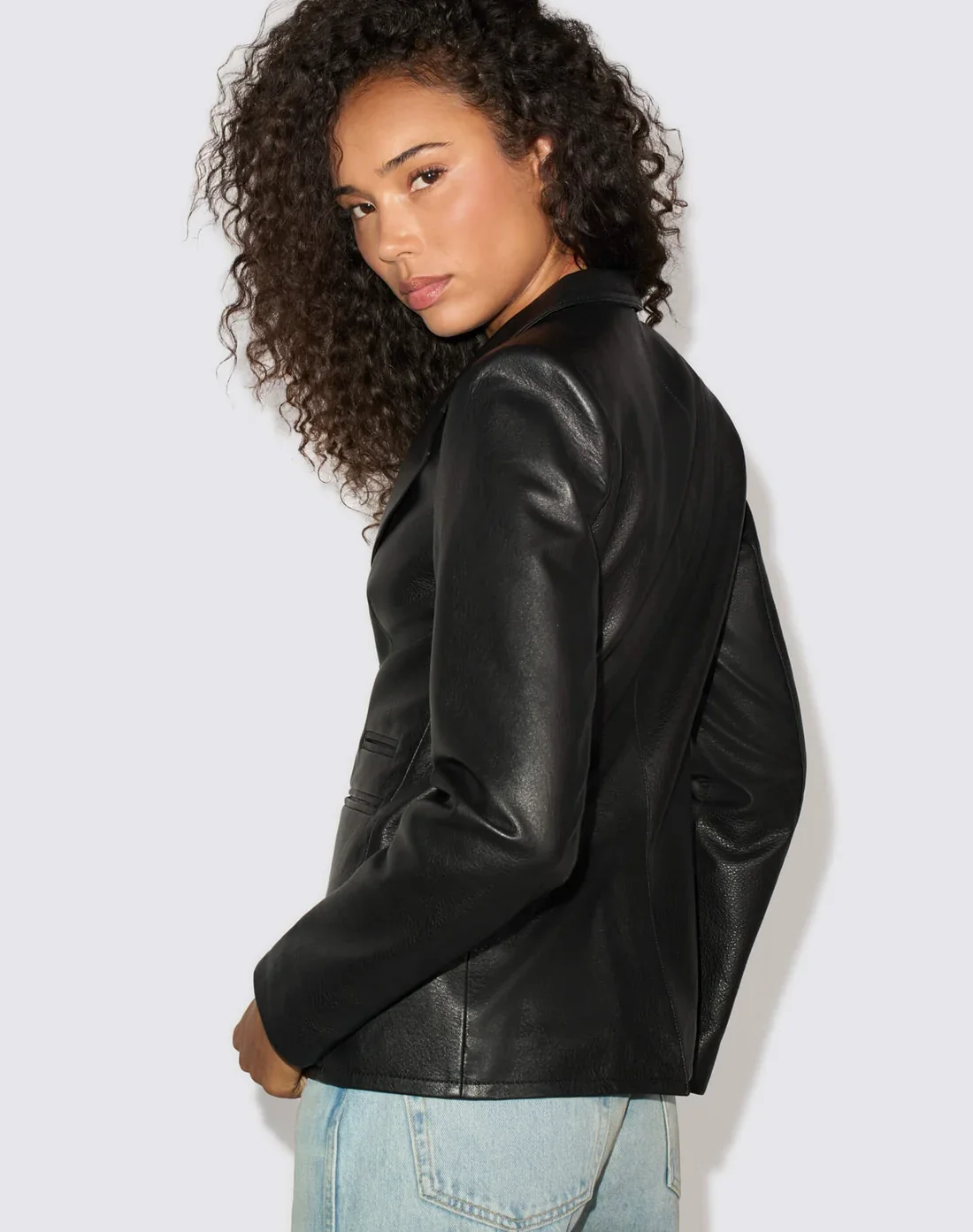 948-06WZOEBLZ_BLACK_Detail_4_1232.webp