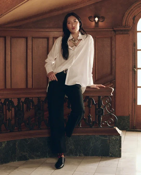 THE-GREAT-LOOK-37-THE-RUFFLE-NECK-SHIRT-WHITE-THE-WAYNE-JEAN-BLACK-THE-PLEATED-SCARF-GOLD-SHIMMER-1441_540x.webp (Copy)