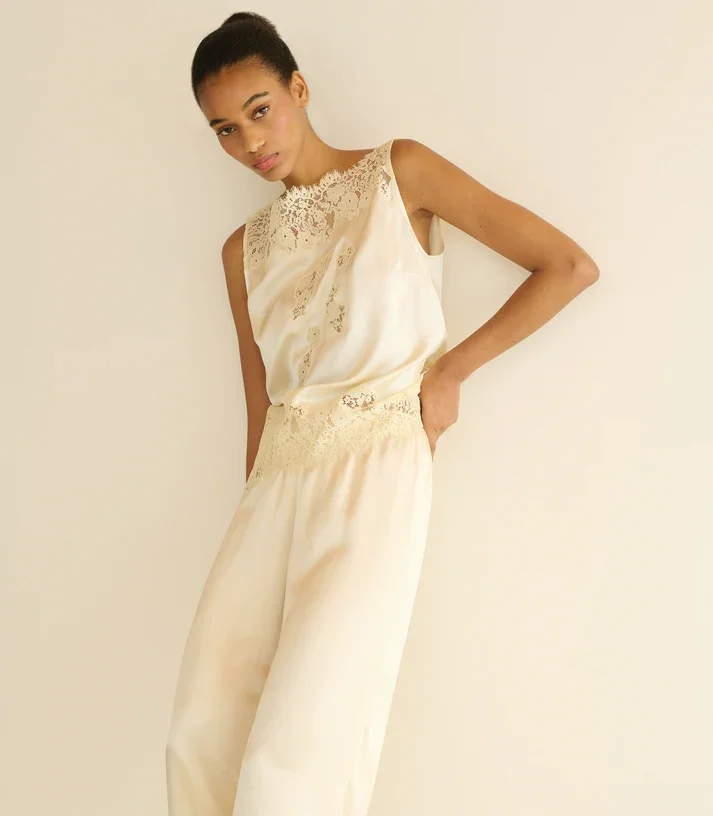 VIVIANE-TOP_SEA-SALT_04.webp (Copy)