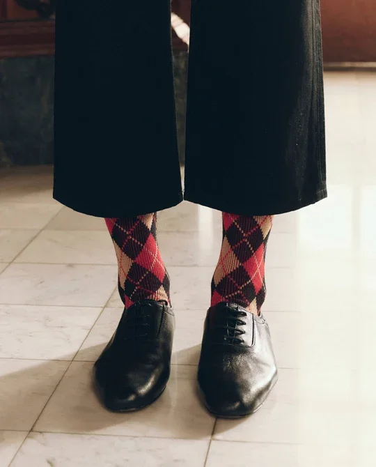 THE-GREAT-SOCK-3-THE-ARGYLE-SOCK-BLACK-MULTI-1588_540x.webp