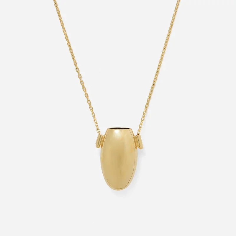 Lady_Grey_IKON_NECKLACE_GOLD_F3.webp (Copy)