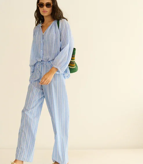 JONIE-TOP_SALERNO-STRIPE_16_a568d37d-8de1-45a7-8e7a-321410009b48.webp (Copy)