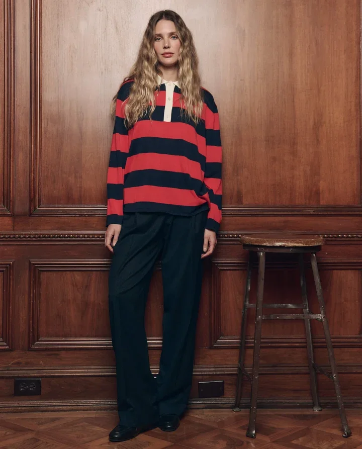 THE-GREAT-LOOK-08-THE-ACADEMY-POLO-SWEATER-HOT-RED-LEAGUE-STRIPE-THE-MENSWEAR-TROUSER-NAVY-JACQUARD-03024_720x.webp (Copy)