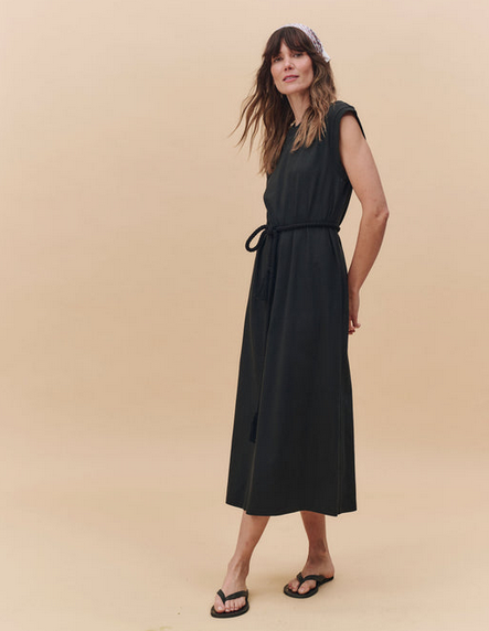 DRESS2.png (Copy)
