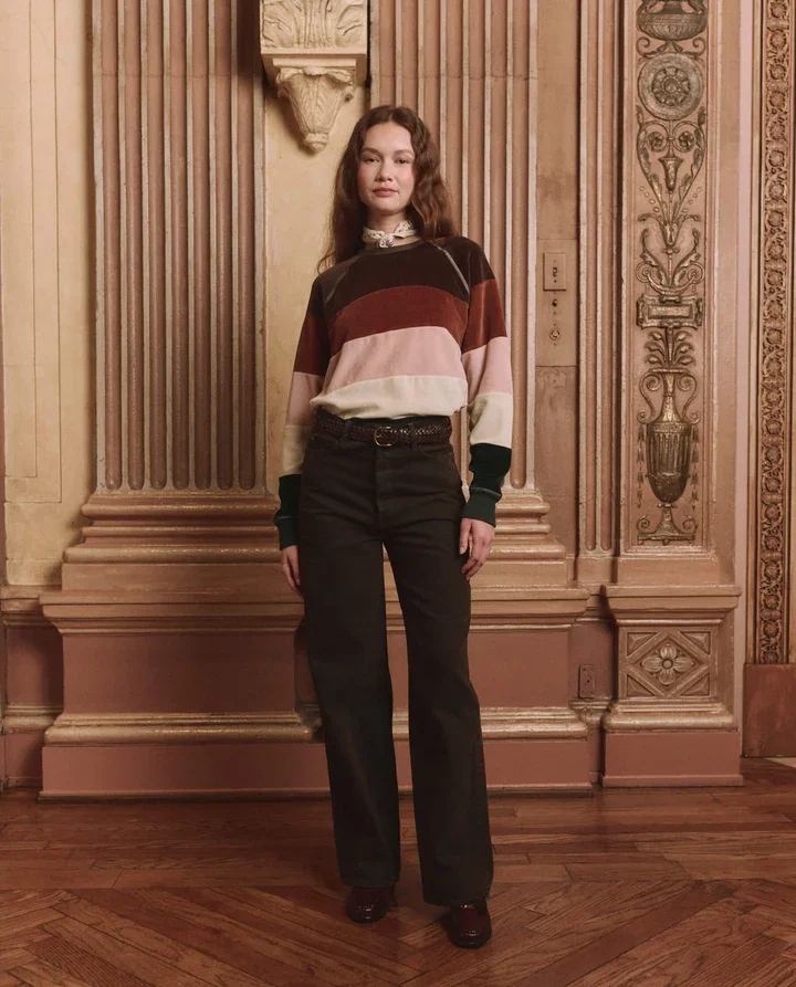 THE-GREAT-LOOK-25-THE-PIECED-STRIPE-VELOUR-COLLEGE-SWEATSHIRT-RAAVINE-STRIPE-THE-FORD-JEAN-TARNISHED-BROWN-02003_720x.webp